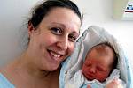 Anna NOVOTNÁ z Holoubkova se narodila 4. února. Přišla na svět v 17 hodin a 35 minut. Malá Anička vážila při porodu 2770 gramů, měřila 47 cm.