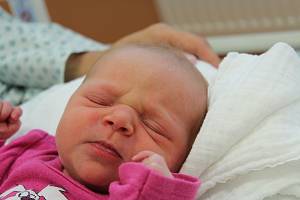 Sára Řada z Klatov se narodila mamince Veronice a tatínkovi Tomášovi 10. května v 17:18 hodin. Holčička (3150 g, 50 cm) přišla na svět v klatovské porodnici a je jejich prvorozeným miminkem.