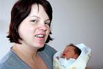 Eliška ŠNEBERGROVÁ ze Smědčic se narodila 30. prosince 2009. Narodila se za deset minut čtyři ráno. Vážila 3100 gramů, měřila rovných padesát centimetrů. Tatínek Pavel byl na sále mamince Lence oporou.