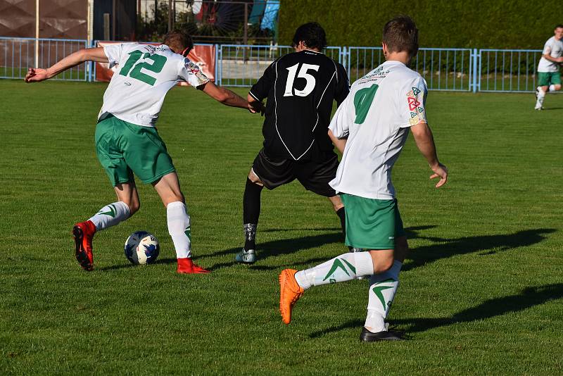 TJ Sokol Radnice -  FK Svéradice  7:0 (3:0)