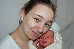 David ŠKRDLANT z Ostrovce si poprvé zaplakal na sále rokycanské porodnice 14. července. Narodil se v jedenáct hodin a dvacet tři minut.  Maminka Jaroslava a její přítel Milan se nechali pohlavím svého prvního dítěte překvapit. 