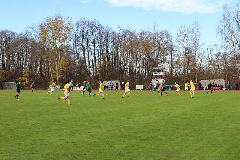 Jindřichův Hradec - FC Rokycany 3:1  Foto: Petr Ženíšek