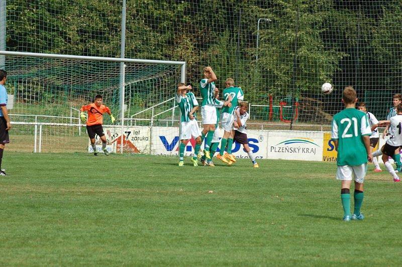 První ligový zápas starších žáků FC Rokycany U15. 