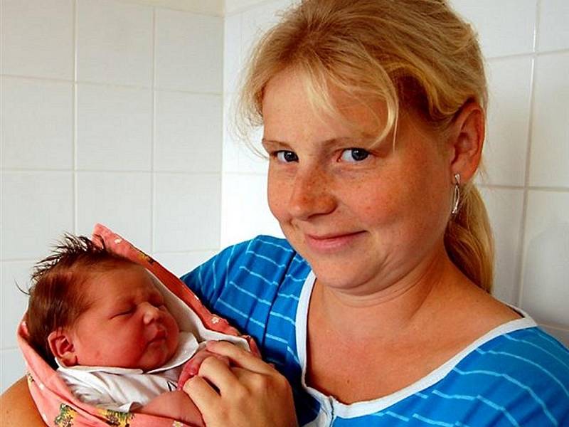 Natálie Modlíková z Mirošova se narodila 11. září v 19.00 hodin, vážila 4300 gramů a měřila 53 cm. Pro rodiče Barboru a Zdeňka bylo pohlaví jejich druhého dítěte překvapením. Doma již mají dcerku Elišku (2 roky).