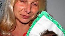 Marta SEDLÁČKOVÁ z Trokavce si pro svůj příchod na svět vybrala datum 27. prosince 2009. narodila se 55 minut po půlnoci. Doma se na příchod sestřičky těšil bráška Pavel. 