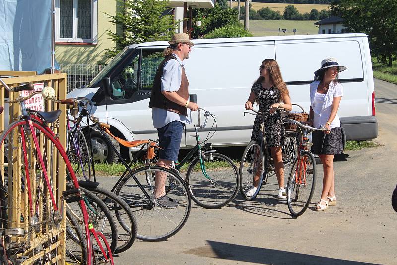 O víkendu se konal 31. ročník srazu milovníků historických bicyklů a vícekol