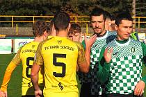 FORTUNA divize A, 14. kolo: FK Baník Sokolov (na snímku fotbalisté ve žlutých dresech) - FC Rokycany 5:0.