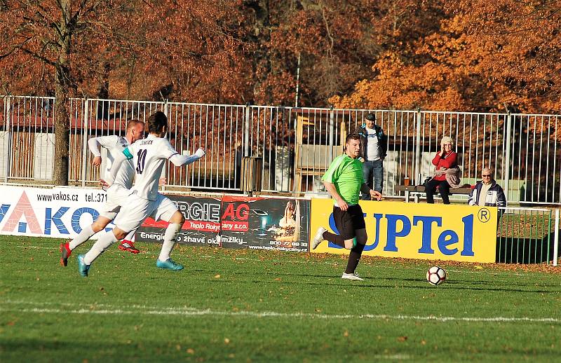 Soupeř ze Žichovic neměl v Husových sadech šanci. Prohrál vysoko 1:5.