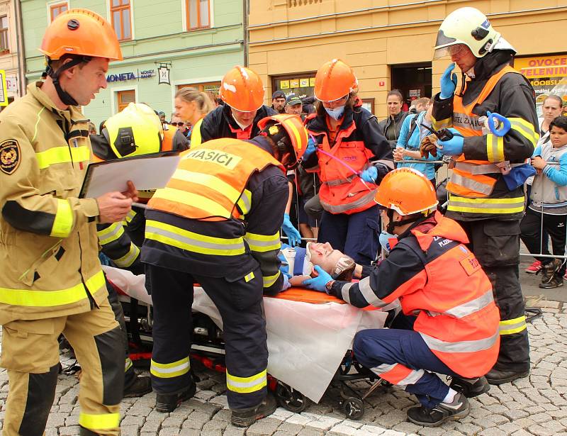 V Rokycanech se konal Memoriál Jindřicha Šmause. Týmy složené z hasičů a zdravotnické záchranné služby soutěžily ve vyprošťování a ošetření zraněných při simulovaných dopravních nehodách.