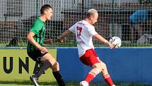 Fotbalisté FC Rokycany (na archivním snímku hráči v zelených dresech) porazili Jindřichův Hradec 2:0 a slaví třetí výhru v řadě.