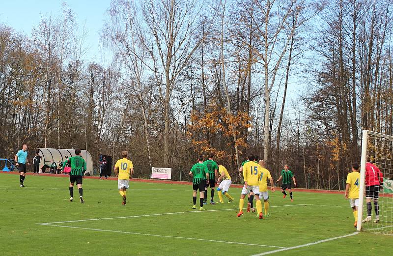 Jindřichův Hradec - FC Rokycany 3:1  Foto: Petr Ženíšek