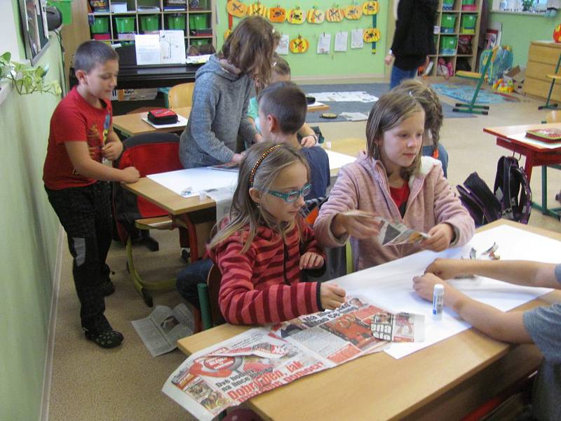 Hlavním cílem bylo seznámit děti se souvislostmi v podobě novin, listů, listopadu, stromů a dřeva.