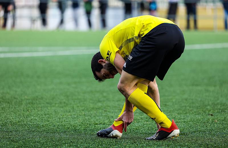 Fotbalisté divizního FC Rokycany (na archivním snímku hráči v zelených dresech) prohráli své přípravné utkání na novou sezonu. S Kladnem padli 2:4.