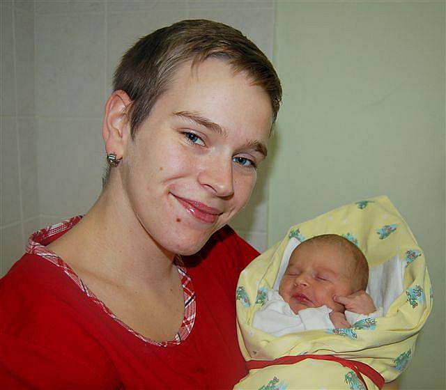 Alexandra Fouňová z Rokycan bude mít ve svém rodném listě  datum narození 1. ledna 2011. Narodila se v 15 hodin a 56 minut. mají prvorozeného syna Patrika (3 roky).  Sašenka se narodila s mírami 2830 gramů a 47 cm.