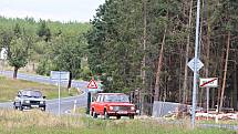 Auta a motocykly z let 1948 až 1989 obdivovali fanoušci v Břasích, Svaťáku či Liblíně.