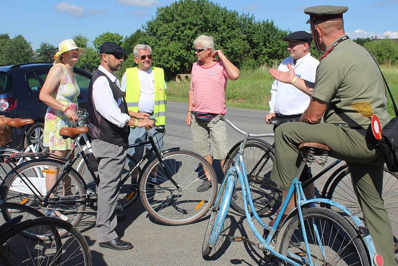 O víkendu se konal 31. ročník srazu milovníků historických bicyklů a vícekol