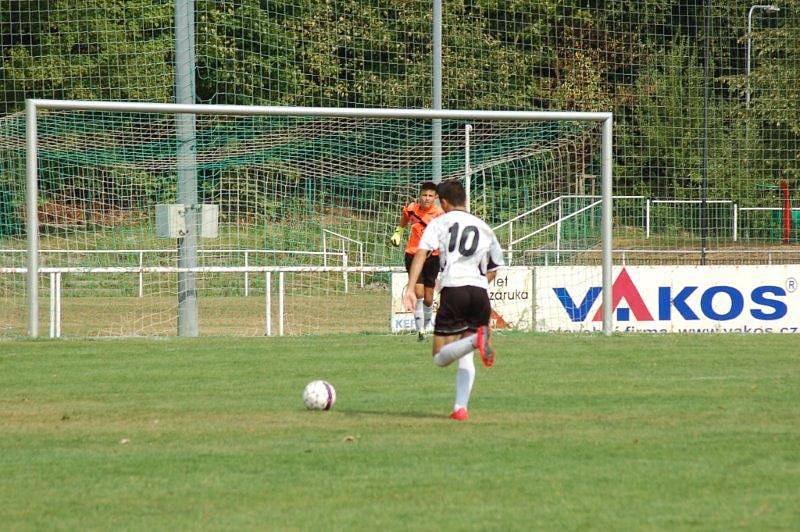 První ligový zápas starších žáků FC Rokycany U15. 