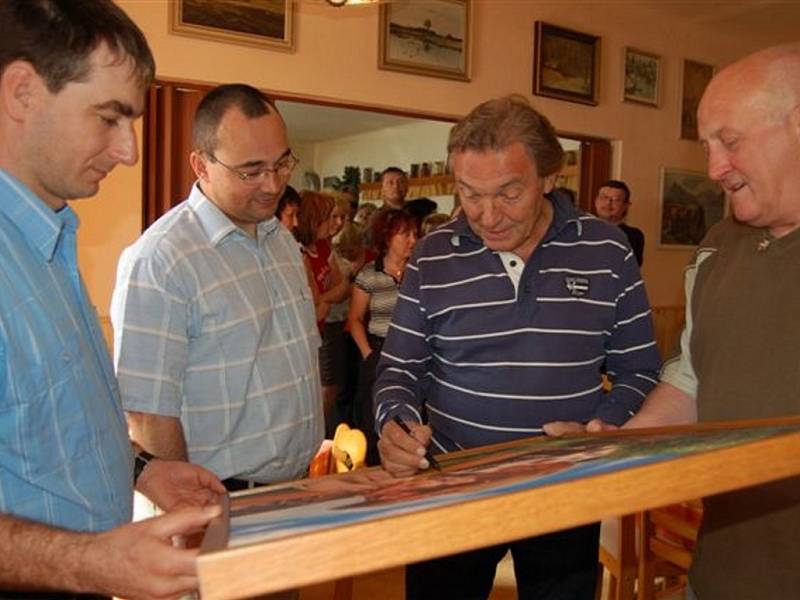 Karel Gott doplnila galerii ve Svaťáku.