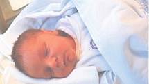 Josef  MATUŠKA  z Rokycan  se narodil  16. listopadu  v Mulačově nemocnici v Plzni. Manželé Martina  a Petr už mají doma prvorozeného syna  Ondráška  (3 roky).  Malému  Pepíčkovi  sestřičky v porodnici naměřily rovných 50 centimetrů a navážily 3150 gramů.