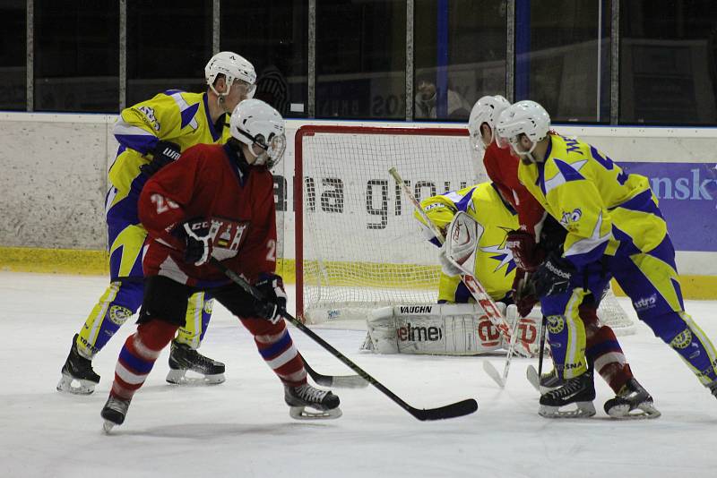 HC Rokycany - Meteor Třemošná 4:2 (2:0, 0:1, 2:1).