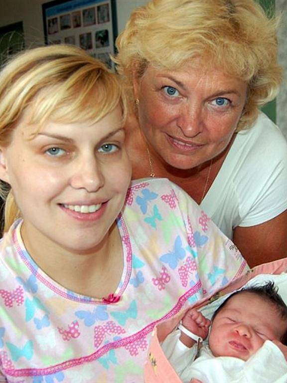 Berenika Topolčany je z Plzně a v Rokycanech vykoukla na svět 15. července ve třináct hodin. Maminka Petra rodila potřetí (Petře je šest a půl, Vladimírovi dva a půl roku) a také tentokrát u toho byl manžel Vladimír. 