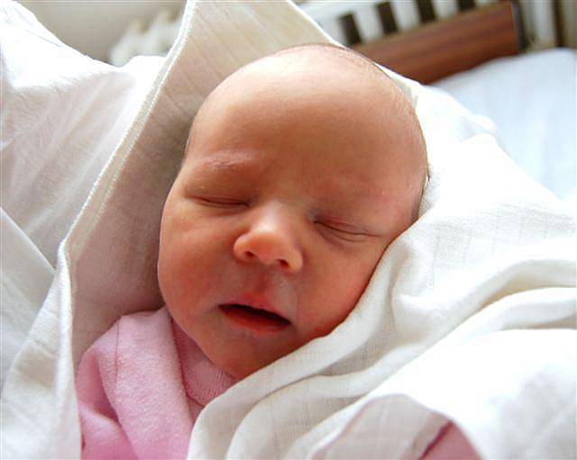 Adéla  Hansen z Prahy se narodila 28. října. Přišla na svět v 17 hodin a 13 minut.  