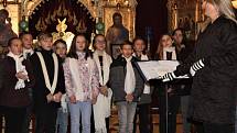 Předvánoční vystoupení malých zpěváčků v kostele Nejsvětější Trojice v Rokycanech