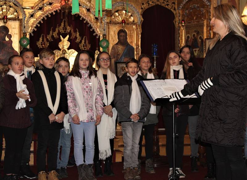 Předvánoční vystoupení malých zpěváčků v kostele Nejsvětější Trojice v Rokycanech