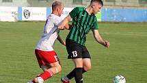 Fotbalisté FC Rokycany (na archivním snímku hráči v zelených dresech) porazili Jindřichův Hradec 2:0 a slaví třetí výhru v řadě.