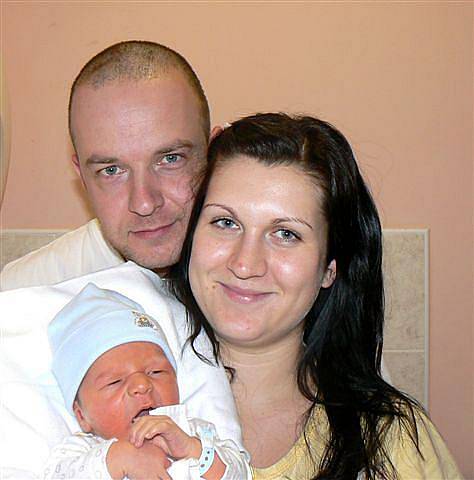 Matyáš Hromada z Rokycan se narodil dne 3. ledna 2011 tři minuty po třinácté hodině v plzeňské fakultní nemocnici Markétě Sojákové a Petru Hromadovi. Jejich prvorozený syn přišel na svět s mírami 3800 gramů  a 52 centimetrů.               