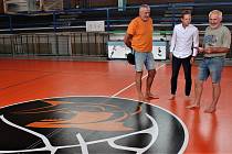 Ligoví basketbalisté SKB se těší na novou podlahu a opravená je i tribuna