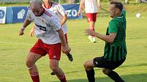 Fotbalisté FC Rokycany (na archivním snímku hráči v zelených dresech) porazili Jindřichův Hradec 2:0 a slaví třetí výhru v řadě.