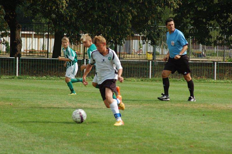 První ligový zápas starších žáků FC Rokycany U15. 