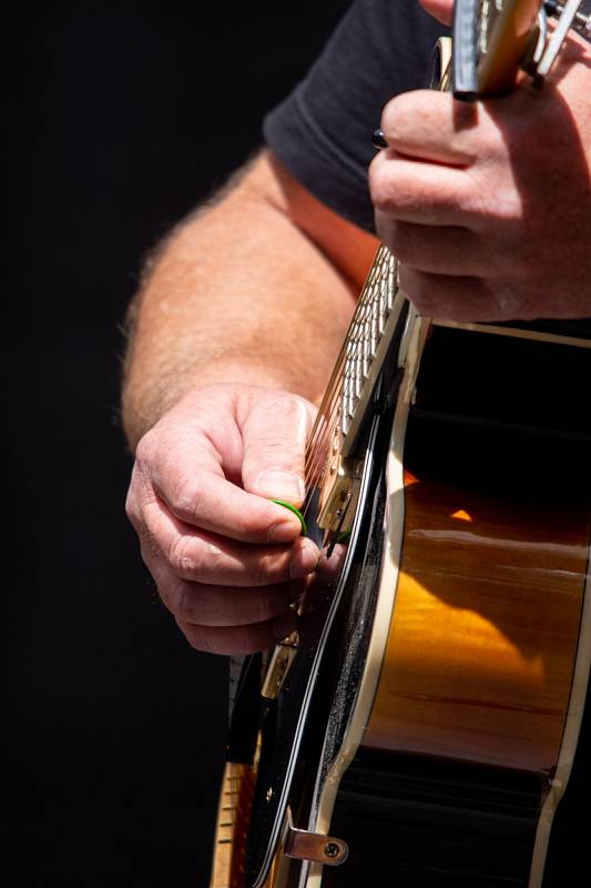 Muzika v Hrádku oslovila sedm kapel, fanoušci zaplnili areál přírodního kina