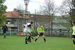 Ve fotbalové krajské soutěži žáků podlehla rezerva FC Rokycany fyzicky vyspělejšímu soupeři z Horšovského Týna 2:7 po poločase 0:2.