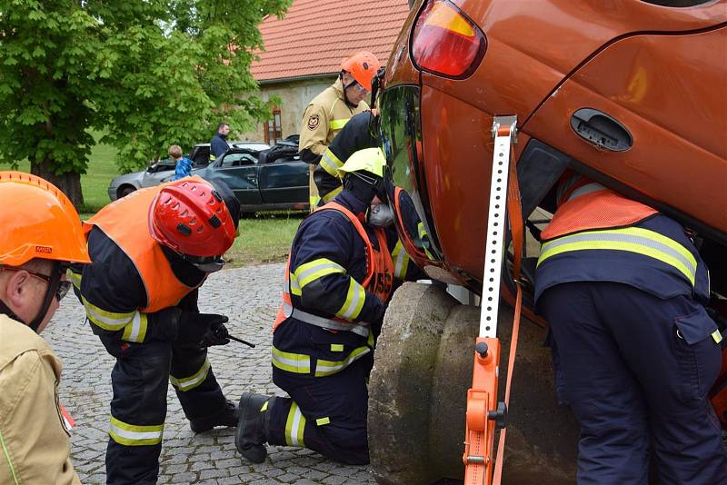 II. ročník krajské soutěže O pohár starosty městyse Zvíkovec Petra Uhra