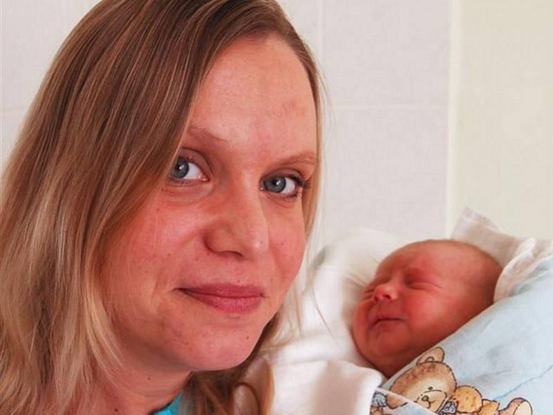 Simona KOUCKÁ ze Svojkovic si pro svůj příchod na svět vybrala datum 2. dubna. Narodila se v 18.25 hodin. Simonka vážila 2900 gramů a měřila 50 cm.