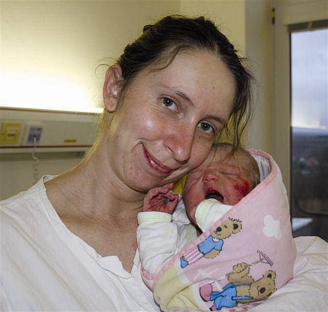 Terezie PAŠKOVÁ z Nepomuku si pro svůj příchod na svět vybrala datum 4. ledna. Narodila se v 16 hodin a 50 minut. Terezka vážila při narození 3390 gramů, měřila  54 cm.