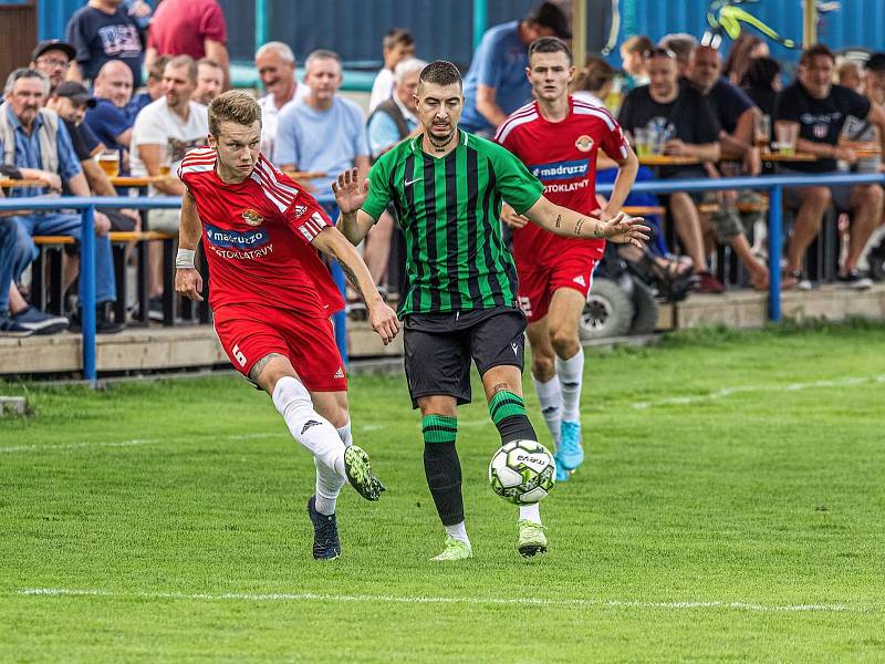 Z archivu Deníku: Fotbalisté FC Rokycany (na snímku fotbalisté v zelených dresech) vyzvou ve 2. kole MOL Cupu prvoligový Slovan Liberec.