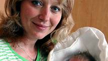 Hana SOJÁKOVÁ z Rokycan si pro svůj příchod na svět vybrala 3. únor 2010. Narodila se ve 23.03 hodin. Hanička při narození vážila 3150 gramů a měřila 50 cm. Tatínek asistoval při porodu své první dcery.