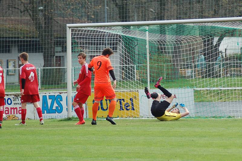 Fotbalový přebor  Plzeňského kraje pokračoval v kategorii dorostu konfrontací pořádajících Rokycan a hostů z Klatov.