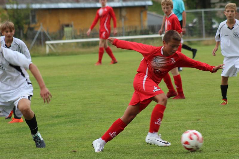 Mýto patřilo malým fotbalistům.