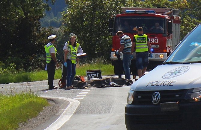 Osmačtyřicetiletý motorkář nepřežil střet s osobním vozem nedaleko Mýta.