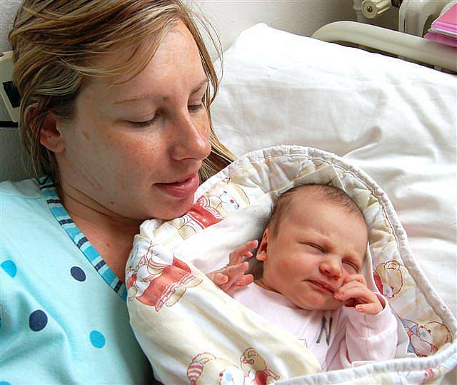 Lucie Brichcínová ze Stupna přišla na svět 1. května. Narodila se brzy ráno, ve 3 hodiny a 10 minut. Lucinka vážila při narození 3450 gramů, meřila 50 cm.