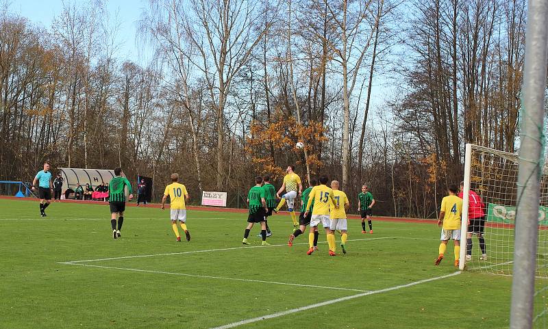 Jindřichův Hradec - FC Rokycany 3:1  Foto: Petr Ženíšek