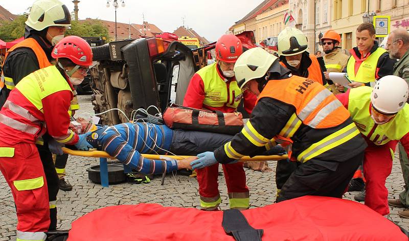 V Rokycanech se konal Memoriál Jindřicha Šmause. Týmy složené z hasičů a zdravotnické záchranné služby soutěžily ve vyprošťování a ošetření zraněných při simulovaných dopravních nehodách.