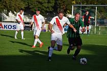 I. B třída, skupina C, 7. kolo: FC Rokycany (na snímku fotbalisté v zelených dresech) - SK Slavia Vejprnice B 2:1.