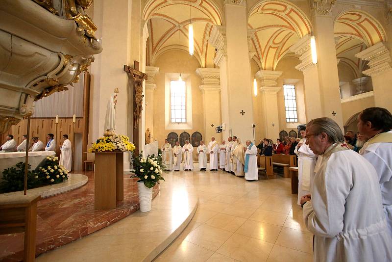 Socha Panny Marie Fatimské přicestovala za věřícími do Českých Budějovic.