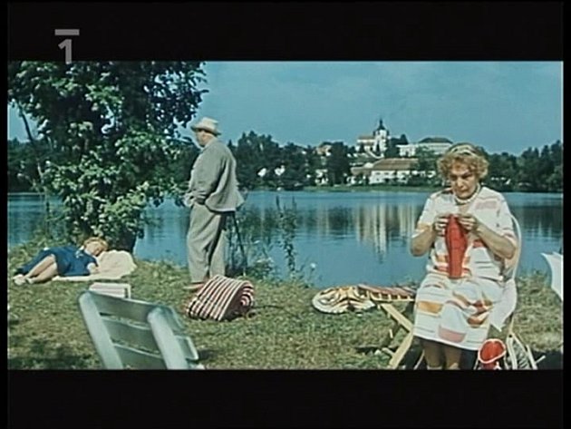 Záběr z filmu Srpnová neděle, který se natáčel v Chlumu u Třeboně.