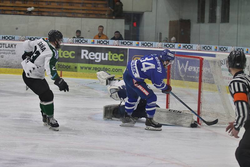 Finále play off hokejové druhé ligy Tábor - Příbram. Foto: Petr Hřídel